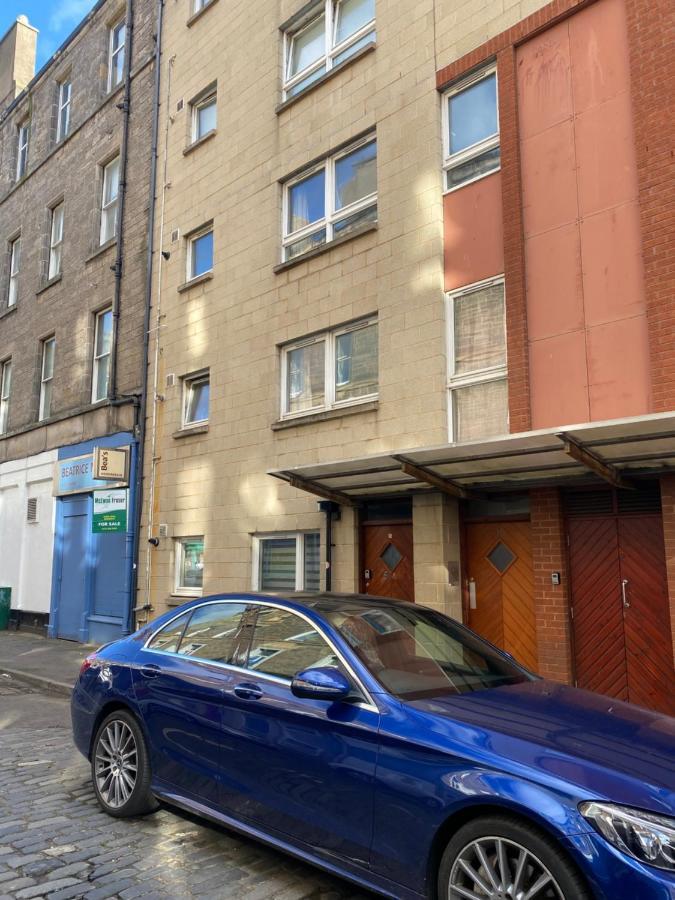 Private Main Door Lovely 2 Bedroom Apartment Edimburgo Esterno foto