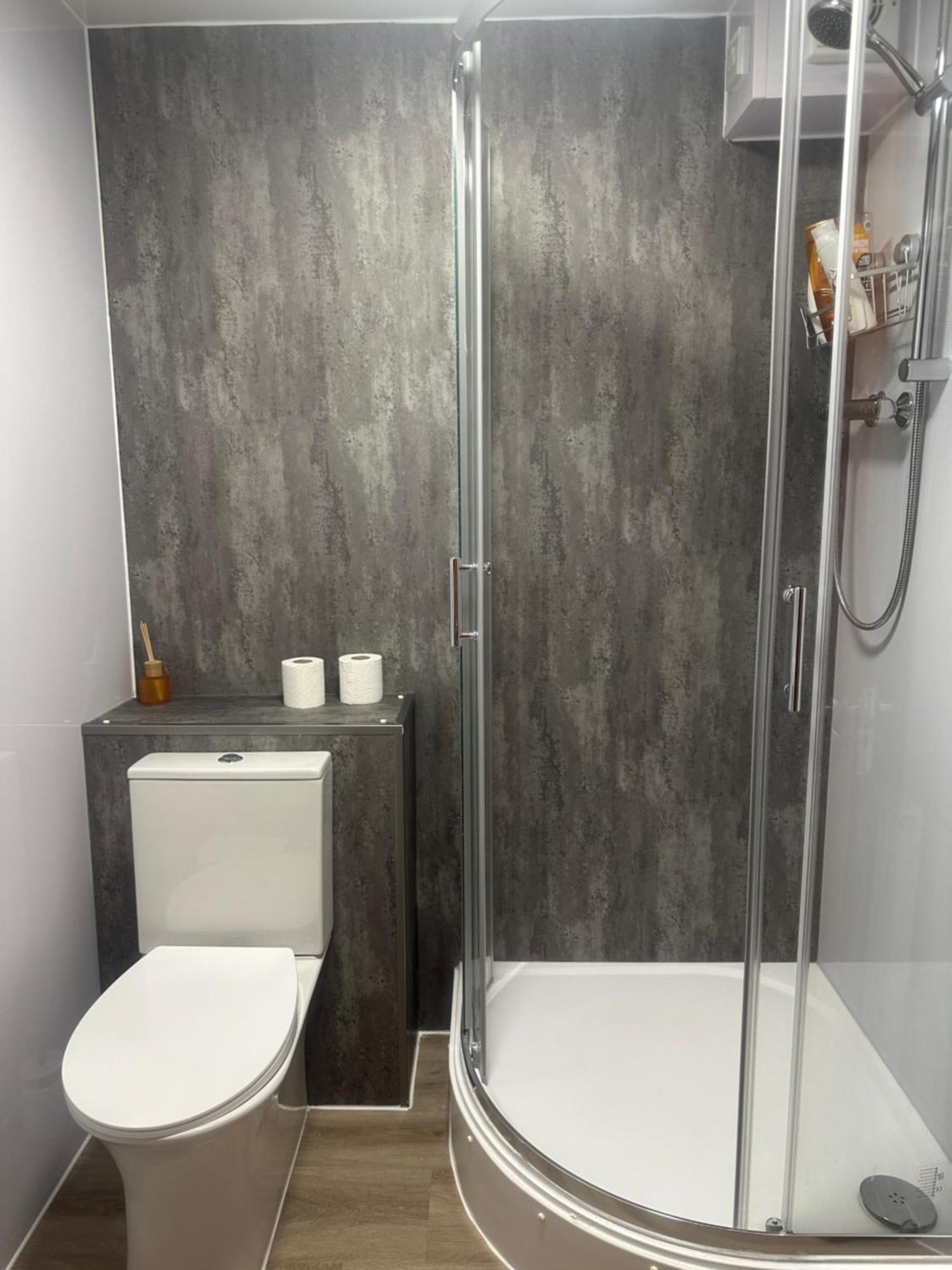 Private Main Door Lovely 2 Bedroom Apartment Edimburgo Esterno foto
