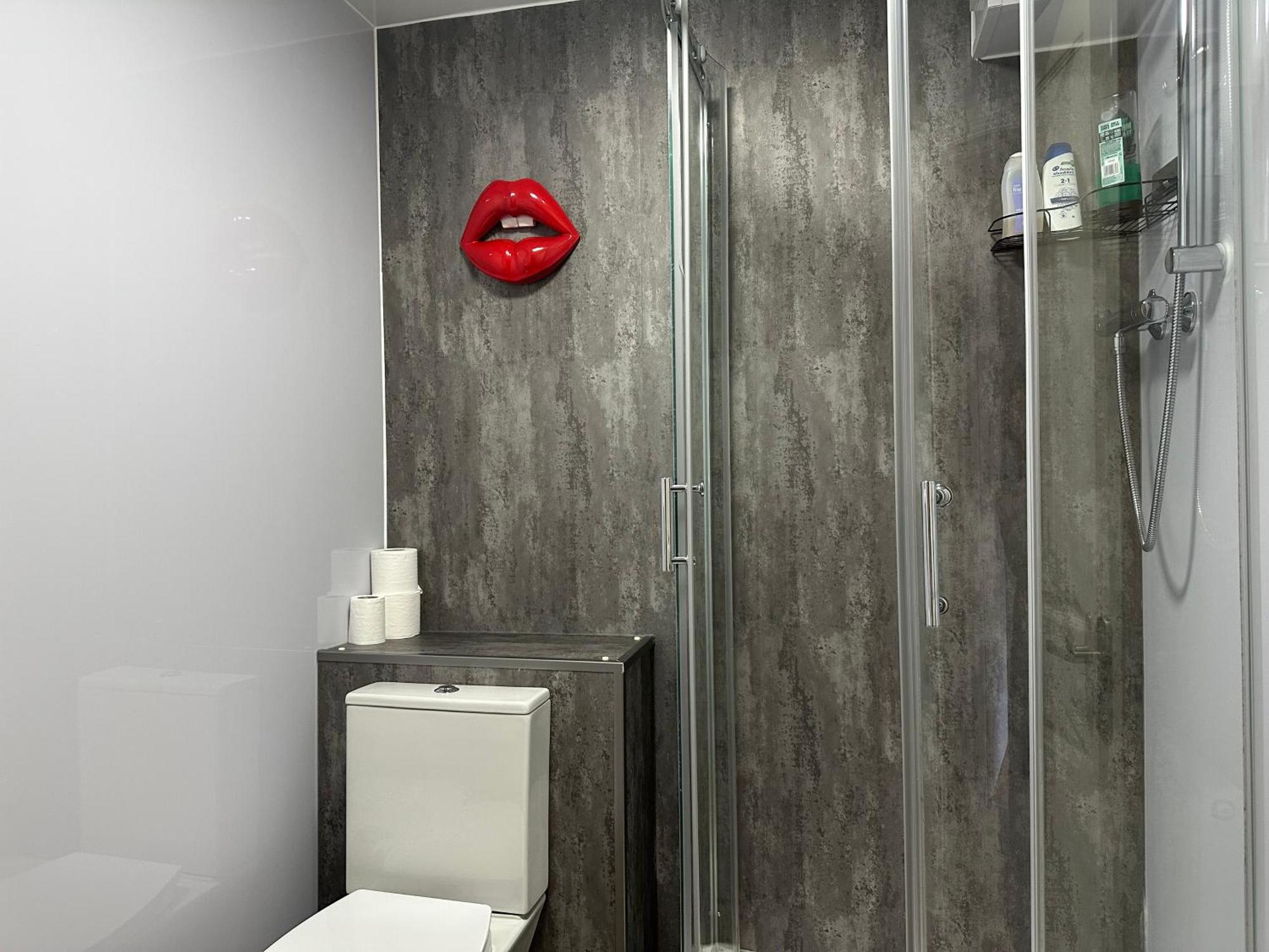 Private Main Door Lovely 2 Bedroom Apartment Edimburgo Esterno foto