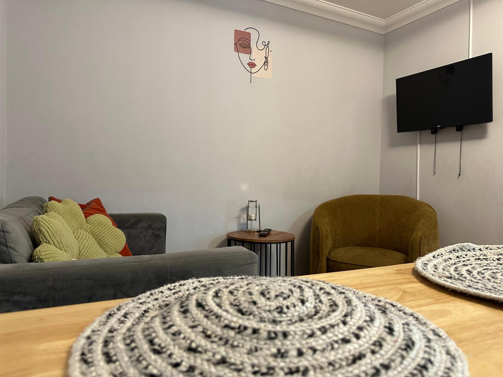 Private Main Door Lovely 2 Bedroom Apartment Edimburgo Esterno foto